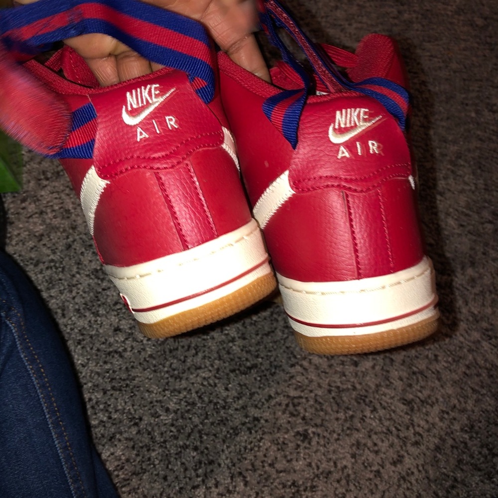 Shoes - Picture 4 of 6